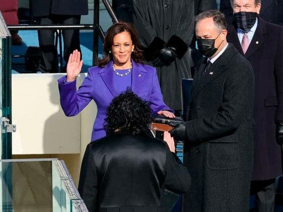 Kamala Harris se convierte en la primera mujer vicepresidente de EE.UU.