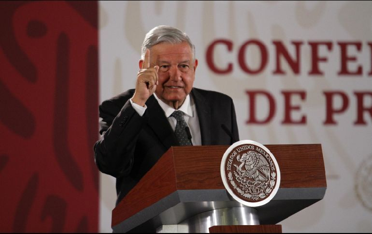 López Obrador desestima críticas de Fox