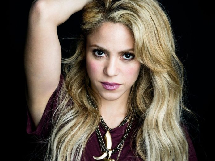 Vídeo de Shakira hablando seis idiomas se viraliza