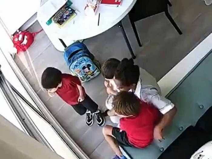 Explosión en Beirut alcanzó a niños que miraban por una ventana