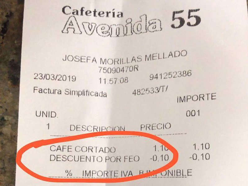 La oferta que hizo famosa a una cafetería: "Da descuentos a los feos"