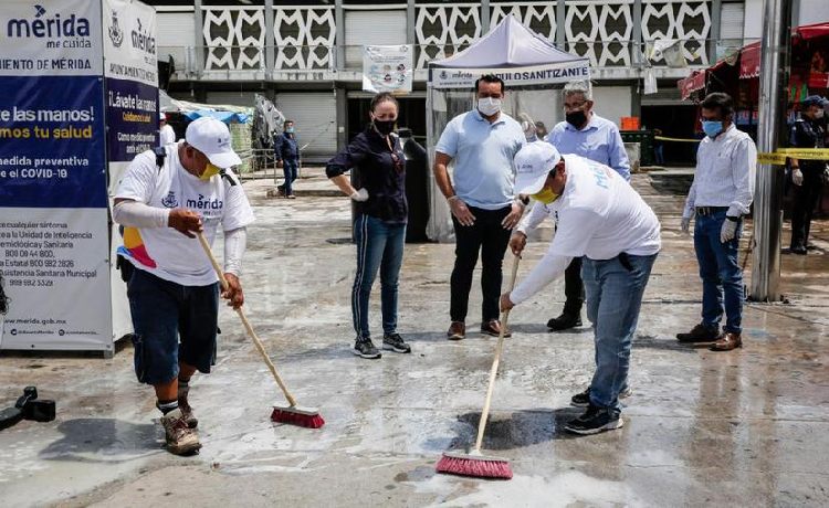 Refuerzan vigilancia en mercados de Mérida para evitar aglomeraciones