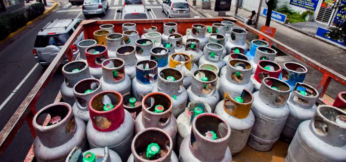 Cofece exhorta a gobierno de AMLO a respetar procesos para fijar precios del gas LP