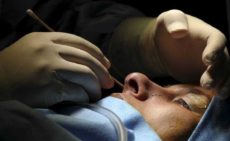 Una pequeña herida en la nariz de una mujer se convirtió en cáncer de piel