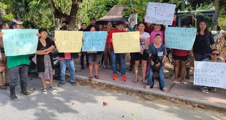 En Sudzal protestan contra vecino ”gringo” que mata a las mascotas