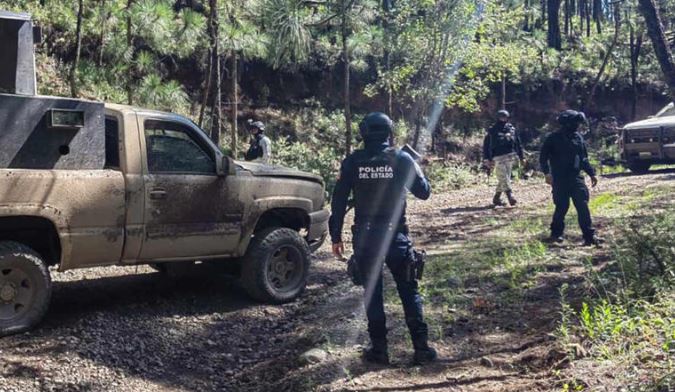 Abaten a dos sicarios y aseguran arsenal en la sierra de Chihuahua