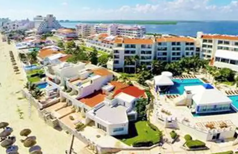 Despoja Succar Pita a familia de Juan Gabriel en la Zona Hotelera de Cancún