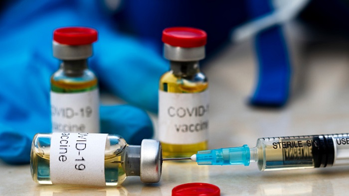 Rusia producirá dos vacunas contra COVID-19 este otoño