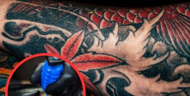 Especialista señala los riesgos que la tinta de los tatuajes trae para la salud