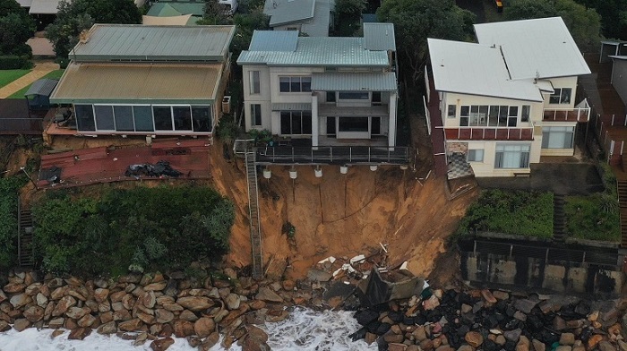 Hogares en Australia al borde del colapso por la erosión de sus playas