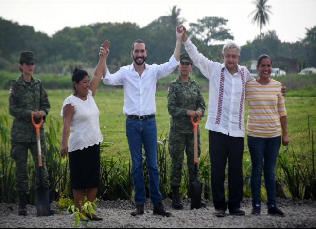 México da a El Salvador 30 MDD para desarrollo ¡que tal!