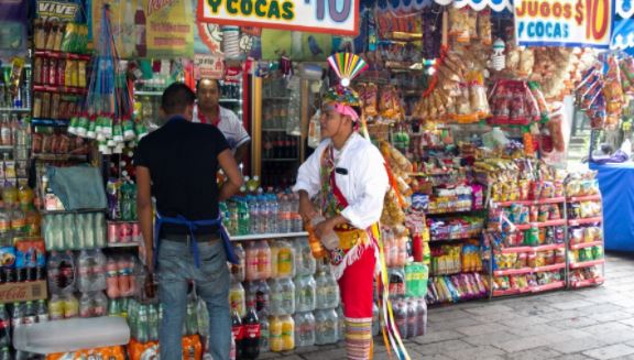 Diputados de la CDMX discrepan sobre una ley contra la comida ultraprocesada