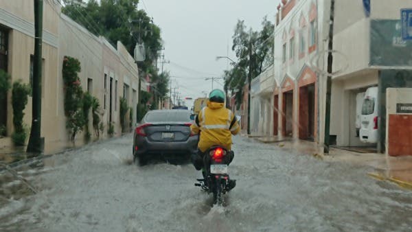 Yucatán: Lunes caluroso y con chubascos por influencia de ETA