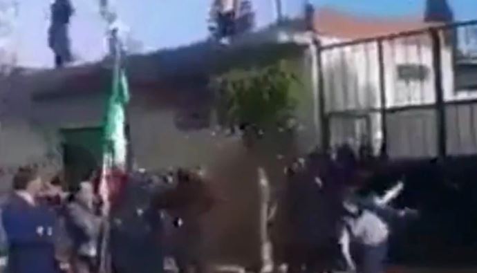 (VÍDEO) Lanzan huevos a alcaldesa de Morena en Tlaxcala durante desfile