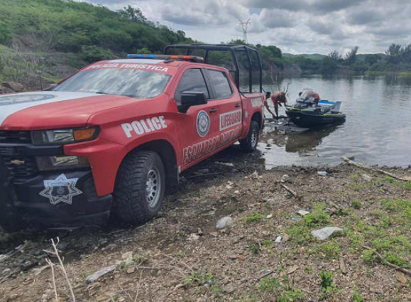 Hallan muerto en laguna a joven que desapareció en playa de Mazatlán