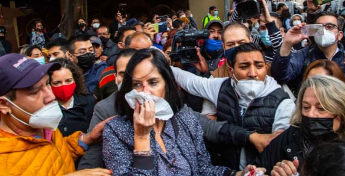 "Exigimos diálogo respetuoso", Lía Limón tras ser golpeada por granaderos en CDMX