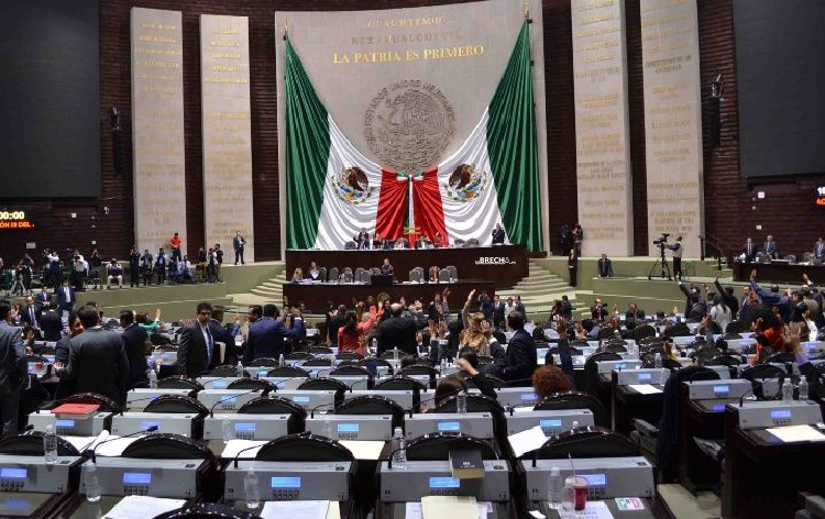 Diputados de varias bancadas donan parte de sus sueldos para combatir el Covid-19