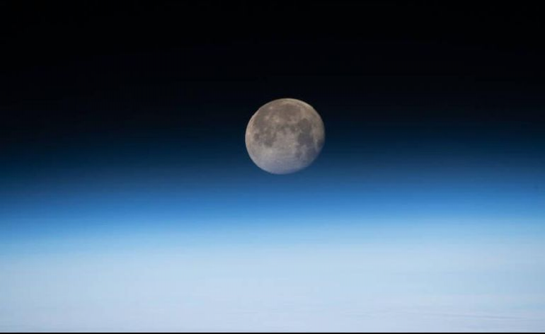 Estudio asegura que la Luna se formó con materiales de la Tierra