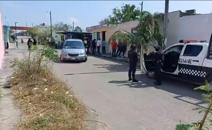 Veracruz: Hallan a mujer muerta en casa; su hija estuvo días con el cuerpo