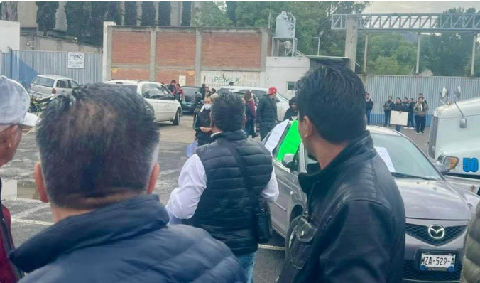 Trabajadores protestan por irregularidades laborales en fábrica de origen chino en Hidalgo