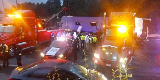 Accidente en la México-Toluca con  saldo de 13 muertos y 24 heridos