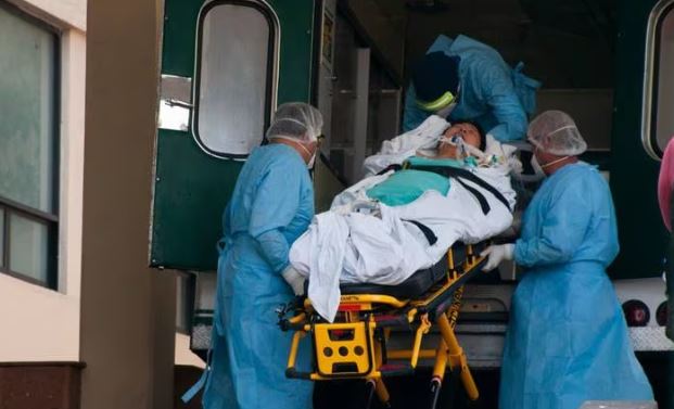 COVID-19 amenaza otra vez a México: 16 hospitales están llenos de pacientes