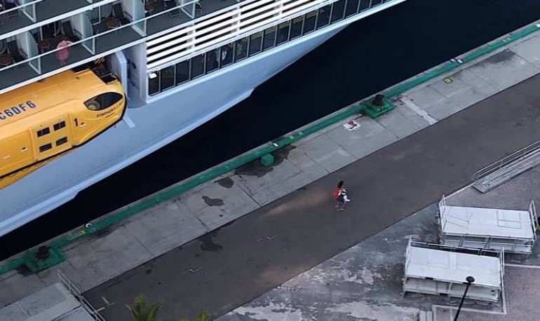 VIDEO: Crucero abandona a una pareja en las Bahamas por llegar tarde