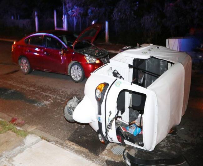 Mérida: Mototaxista choca y se da a la fuga en la Emiliano Zapata Sur II