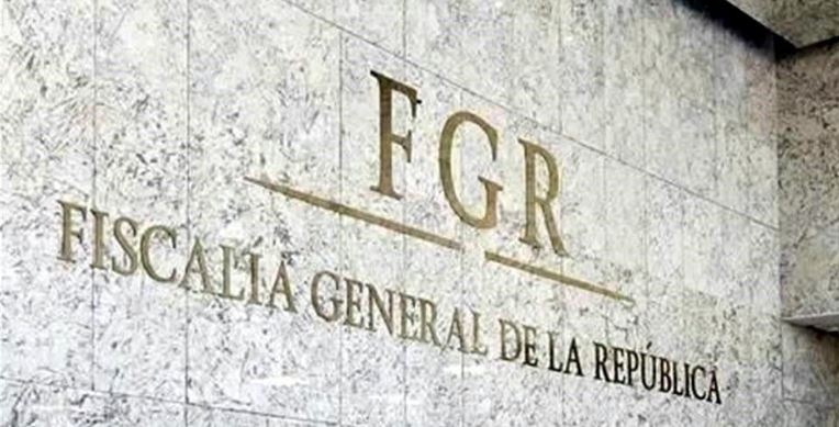 “Indaga” FGR a monopolio en Salud; desde el mismo barco y con el mismo capitán