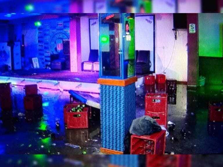 Estampida en una discoteca de Perú deja a 13 muertos... Huían de la policía