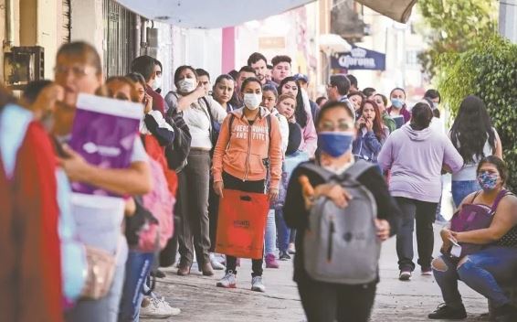 Colegios médicos de México: AMLO nos agravia al traer médicos cubanos