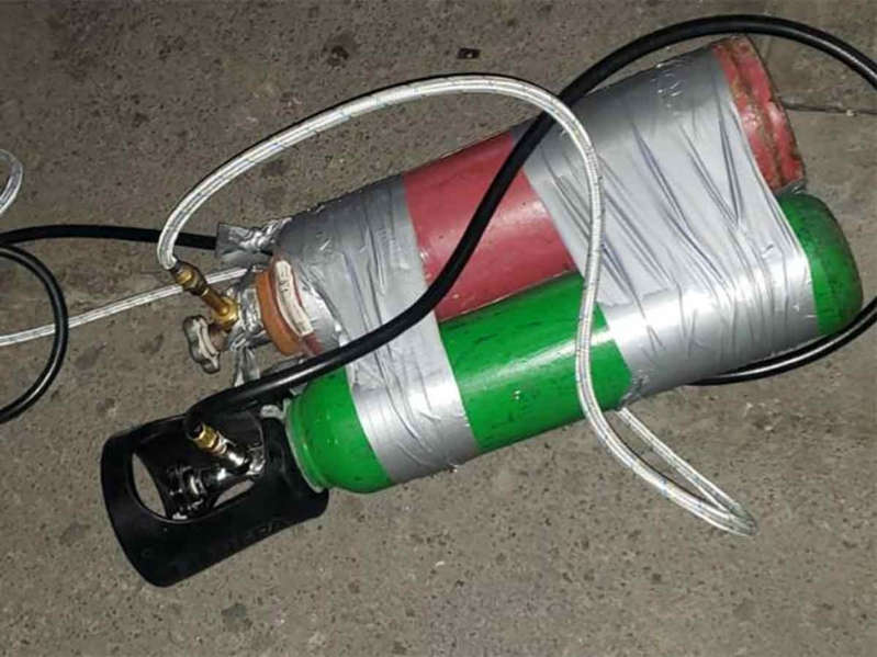 Explotan bomba casera para robar cajero en Iztapalapa