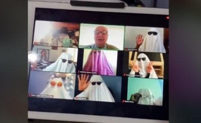 (VIDEO) Alumnos se convierten en "fantasmas" durante clase en línea