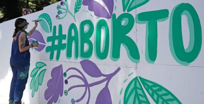 Suprema Corte declara inconstitucional penalizar el aborto por violación
