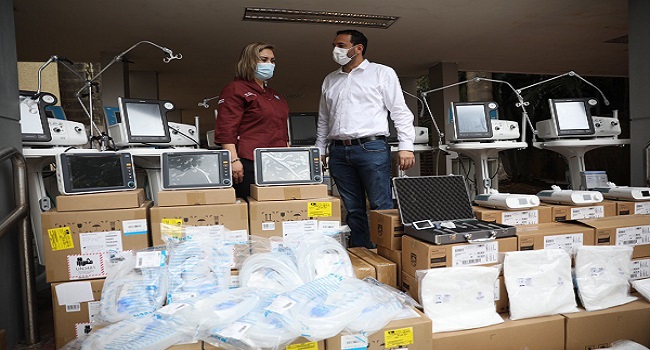 Yucatán: Entrega equipos médicos y artículos de protección a personal del IMSS