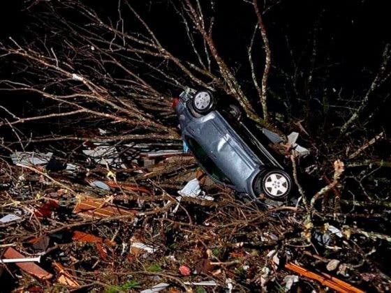 Tornado en Alabama deja varias casas destruidas y un muerto