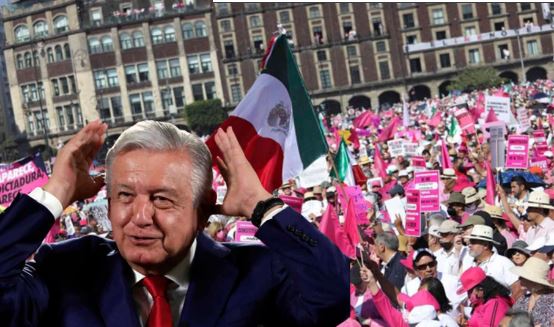 AMLO tacha de "ladrones" a los miles que marcharon a favor del INE