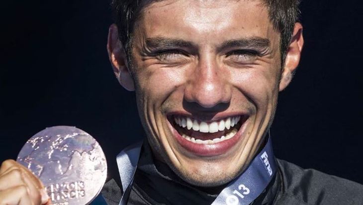 Por falta de apoyo de CONADE, nadador pide 'aventón' a Aeroméxico tras clasificar al Mundial