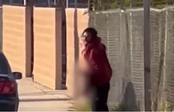 (VÍDEO) California: Cae 'caníbal' cuando masticaba la pierna de mujer atropellada