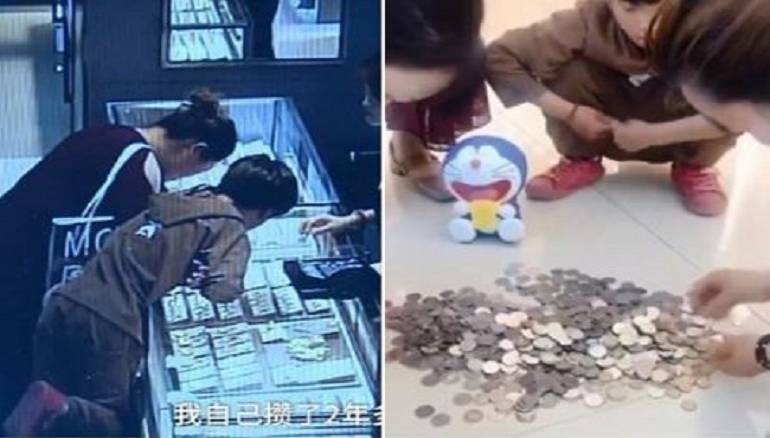 Niño rompe sus alcancías en joyería de China y compra un anillo a su madre