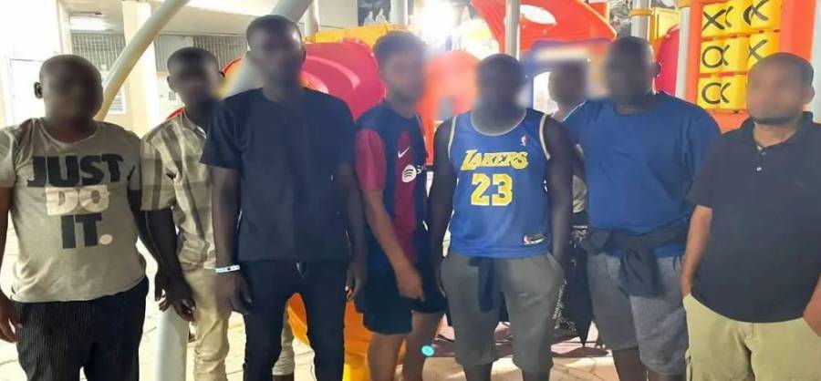 Veracruz: Hallan abandonados en un autobús a 137 personas african@s