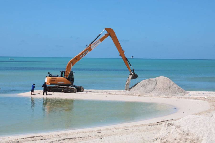 Comienzan trabajos de dragado en puertos pesqueros de Yucatán