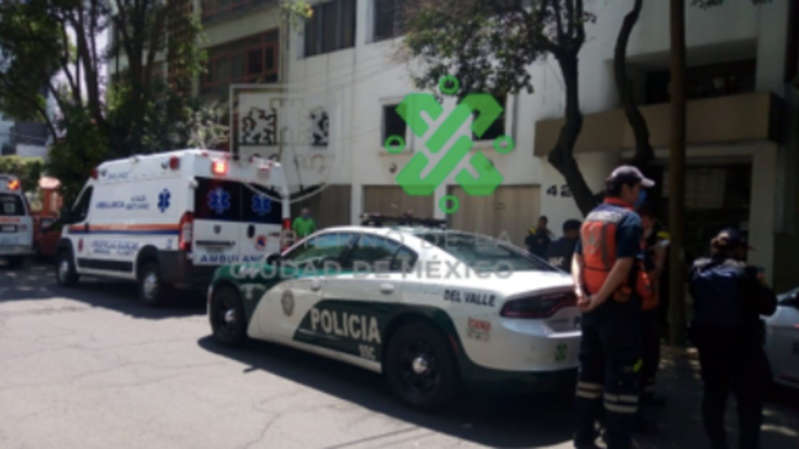 CDMX: Mujer muere tras caer, a 15 metros, de edificio durante simulacro