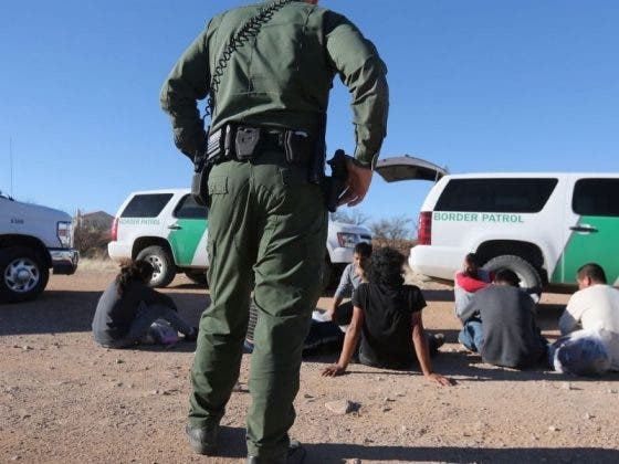 Aumentan las detenciones de migrantes en la frontera de EE.UU, un 114%