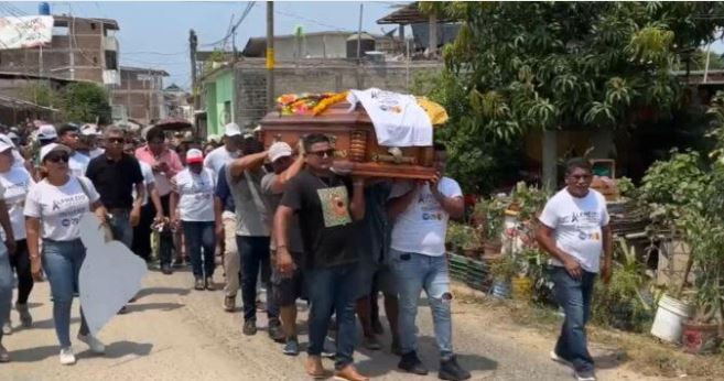 Sepultan a candidato que fue asesinado a tiros en Coyuca Benítez