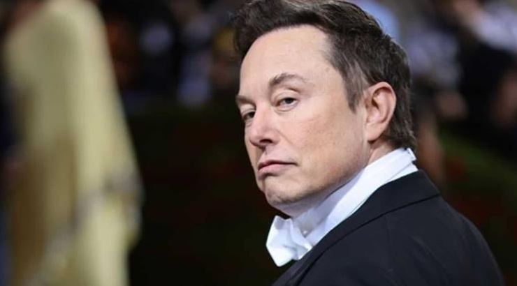 Elon Musk cumple amenaza y despide a 200 trabajadores de Tesla