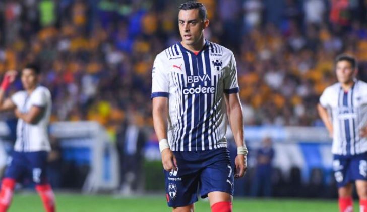 Funes Mori saldría de Monterrey por culpa de ‘Chicharito’