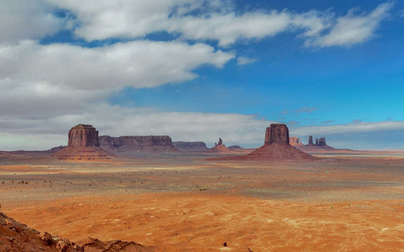 Mueren madre e hija perdidas en el desierto de Arizona; un niño se salvó