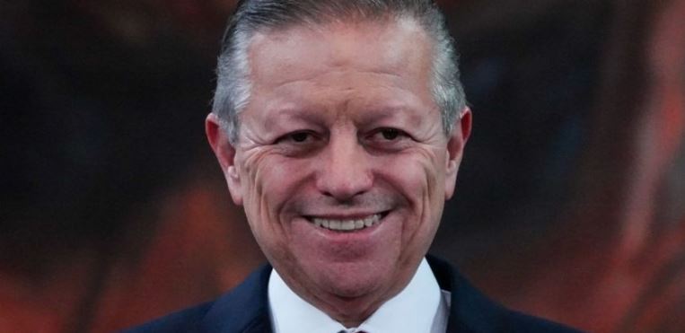 Senadores de Morena aprueban renuncia de Arturo Saldívar