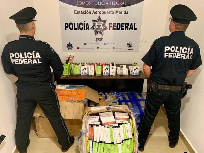 Decomisan 1,200 accesorios “piratas” para celulares en el Aeropuerto de Mérida